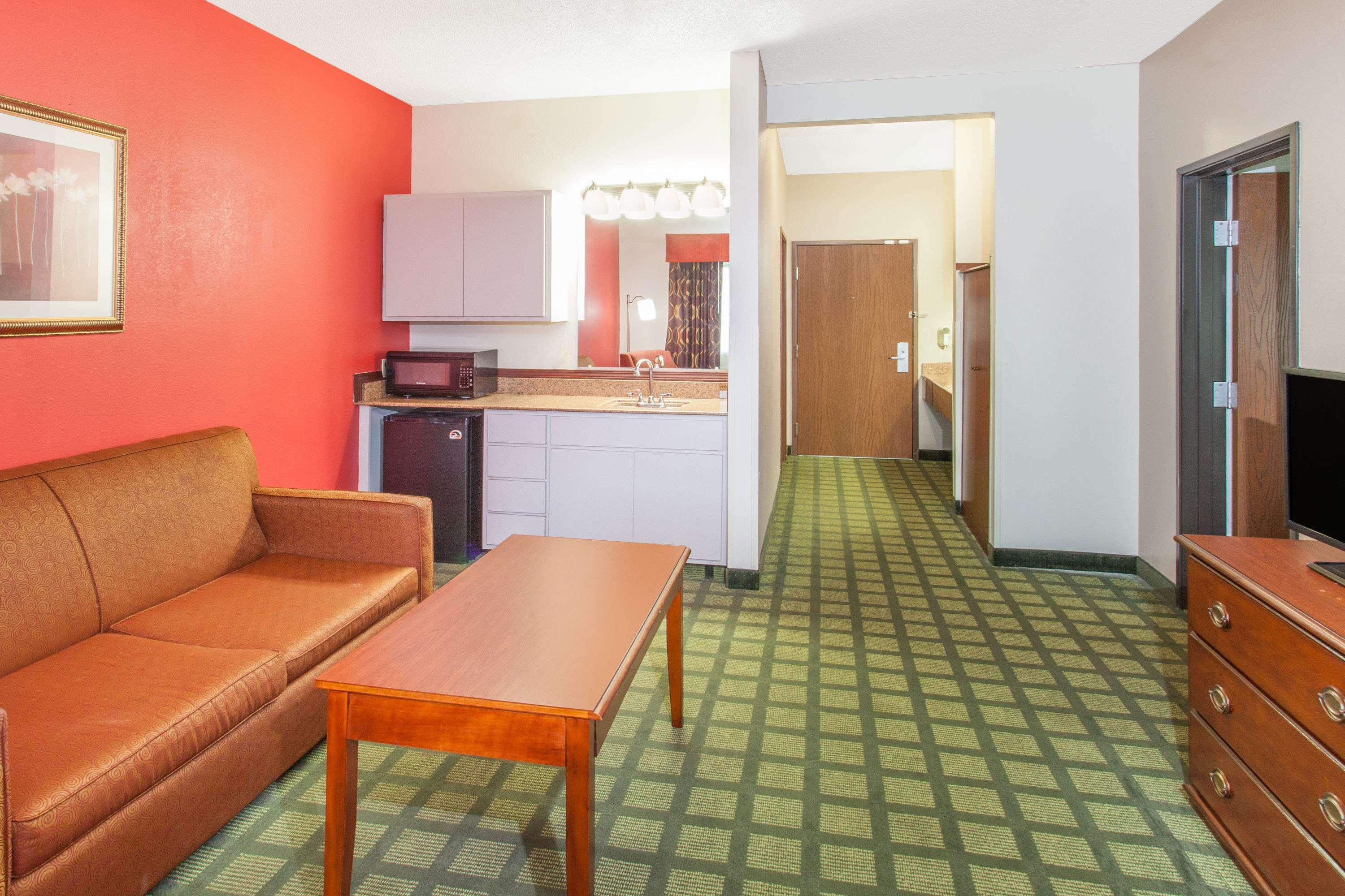 Ramada Limited Decatur Forsyth